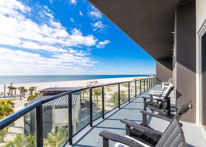 Spacious 4 Bedroom Beachfront, Luxury Next To The Hangout- Gp 301 Gulf Shores