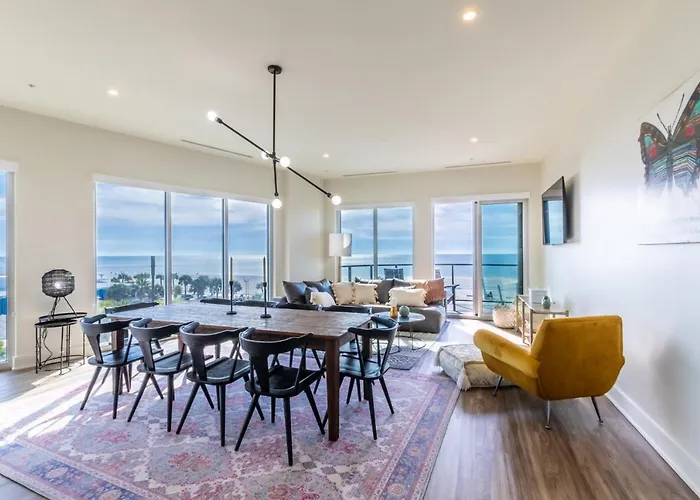 Spacious 4 Bedroom Beachfront, Luxury Next To The Hangout- Gp 301 Gulf Shores