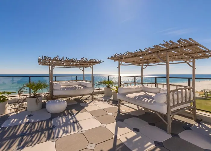 Spacious 4 Bedroom Beachfront, Luxury Next To The Hangout- Gp 301 Gulf Shores