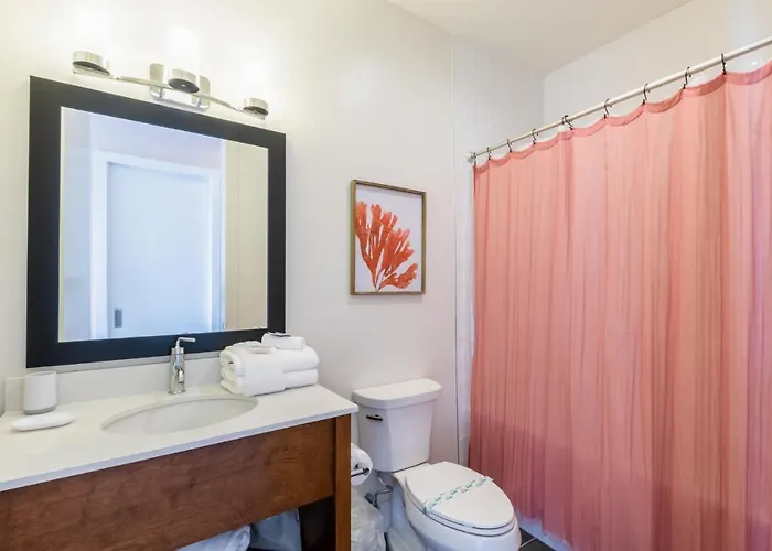 Holiday home Spacious 4 Bedroom Beachfront, Luxury Next To The Hangout- Gp 301 Gulf Shores